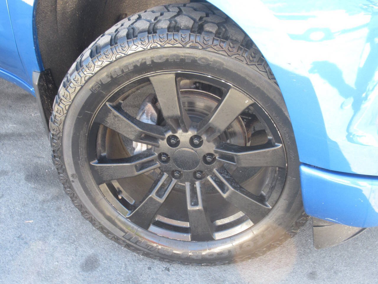 Used 2022 Chevrolet Silverado 1500 Custom AWD/4WD image 4