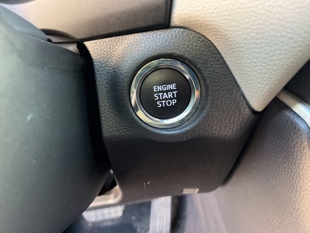 Used 2025 Toyota RAV4 Limited FWD image 23