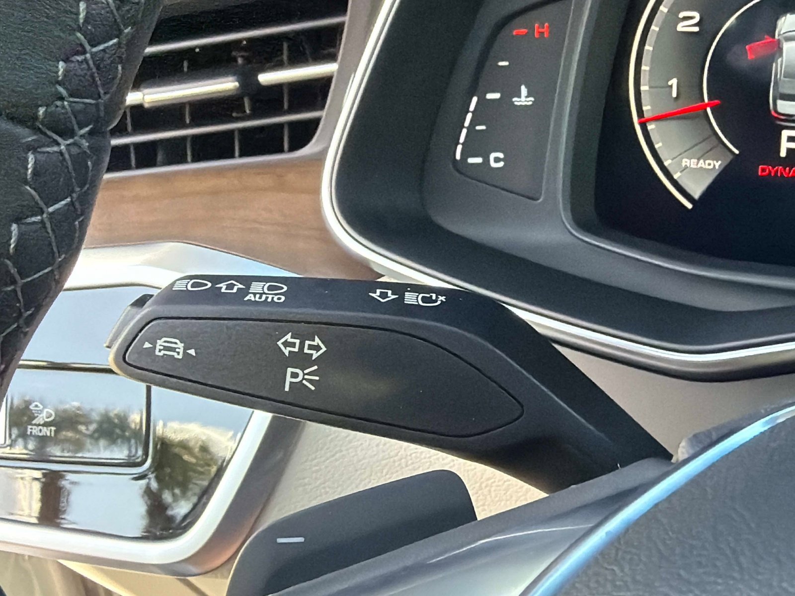 Used 2025 Audi A6 3.0T Premium image 49