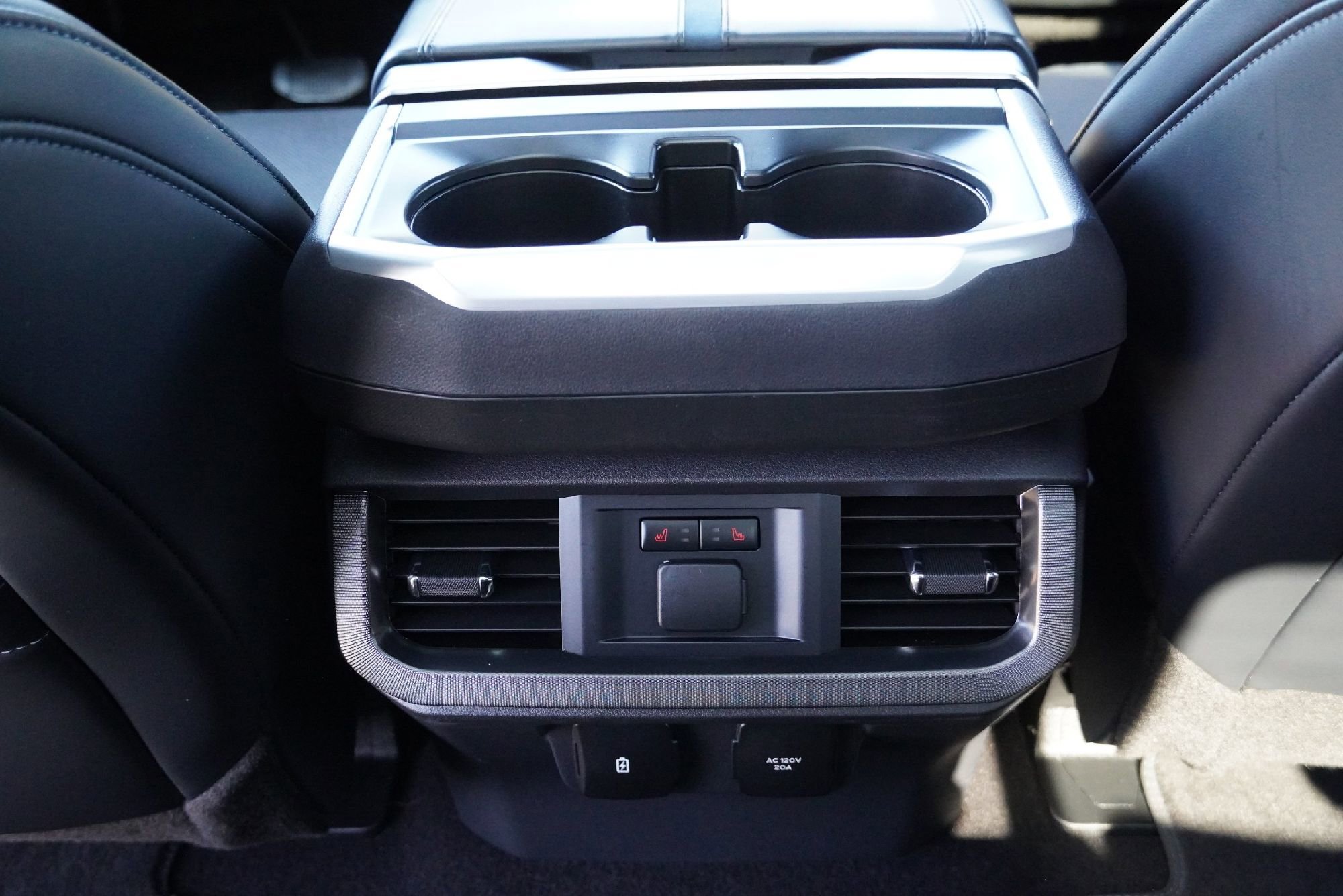 Used 2024 Ford F150 Platinum w/ Equipment Group 702A High image 33