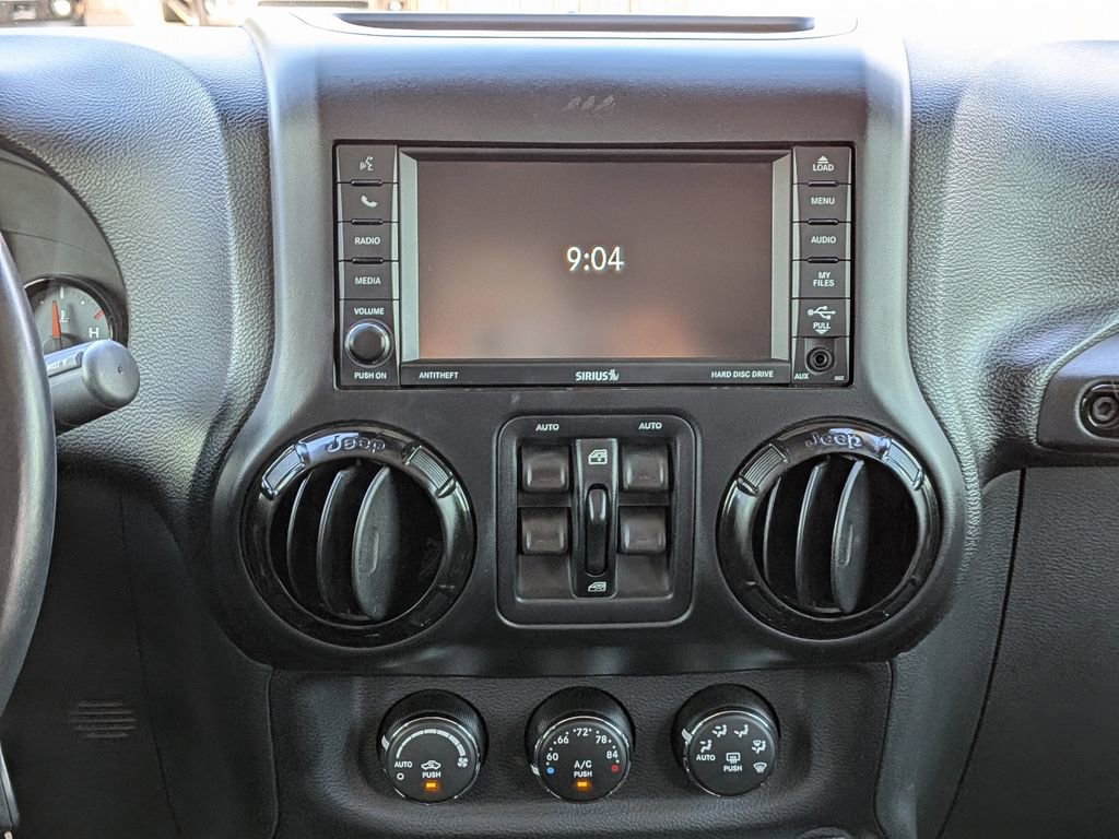 Used 2017 Jeep Wrangler Unlimited Sahara image 18
