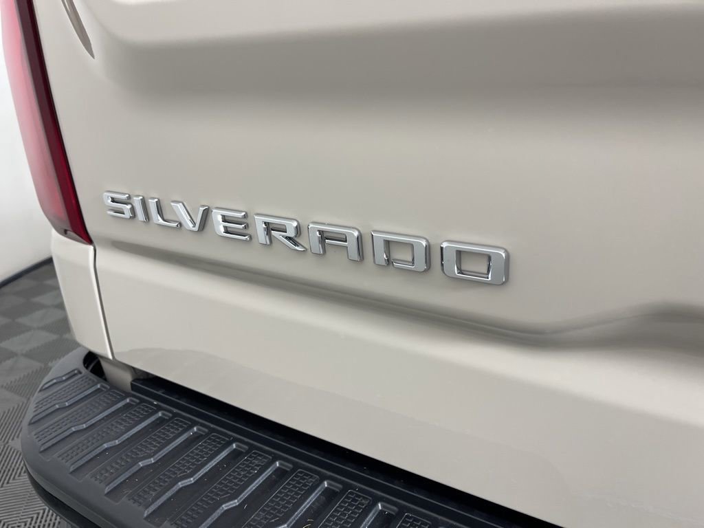 New 2026 Chevrolet Silverado 1500 ZR2 image 22
