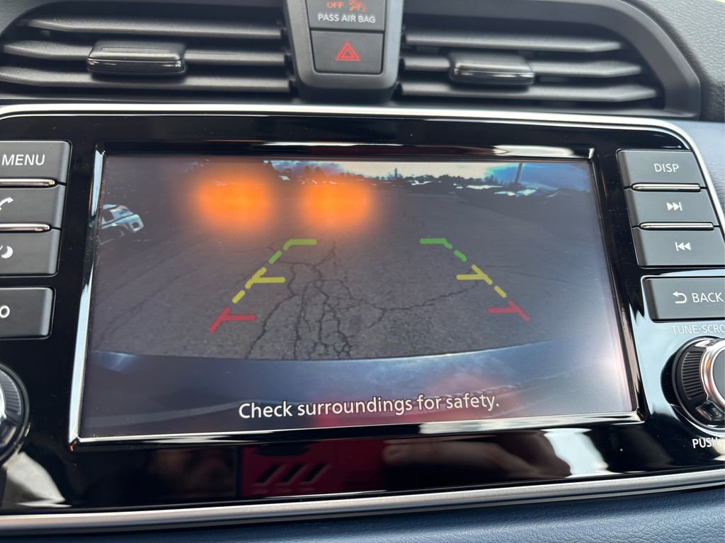 Used 2025 Nissan Versa SV w/ Trunk Package image 31