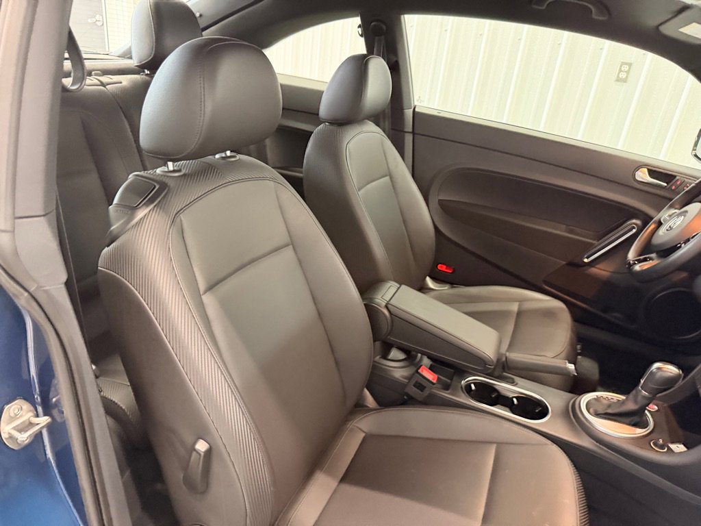 Used 2018 Volkswagen Beetle S image 14