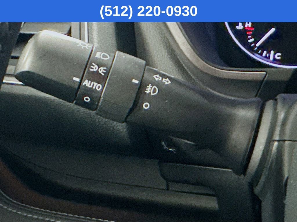 Used 2023 Subaru Ascent Touring AWD/4WD image 13