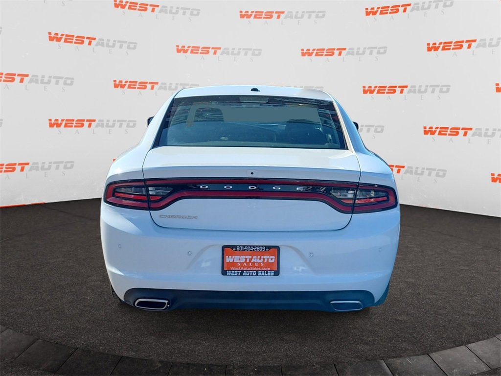 Used 2022 Dodge Charger SXT image 4