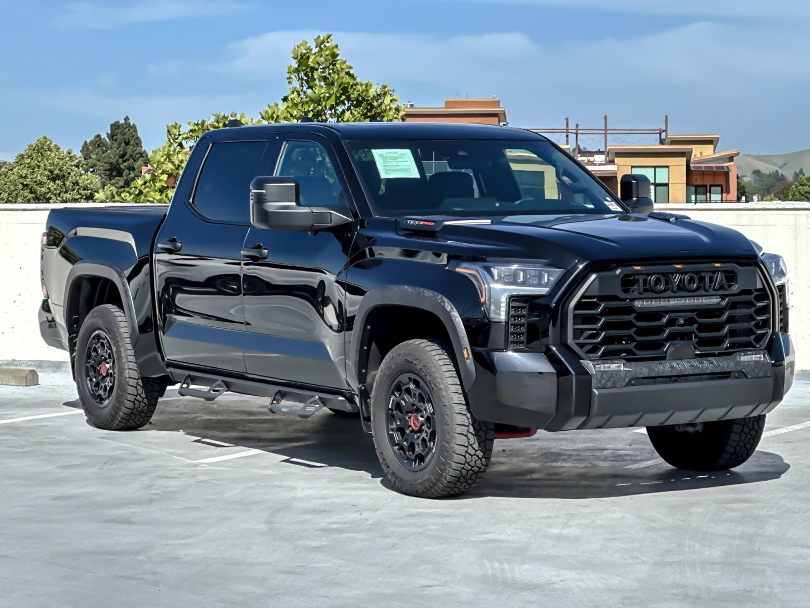 Used 2025 Toyota Tundra TRD Pro w/ Tow Tech Package AWD/4WD image 10