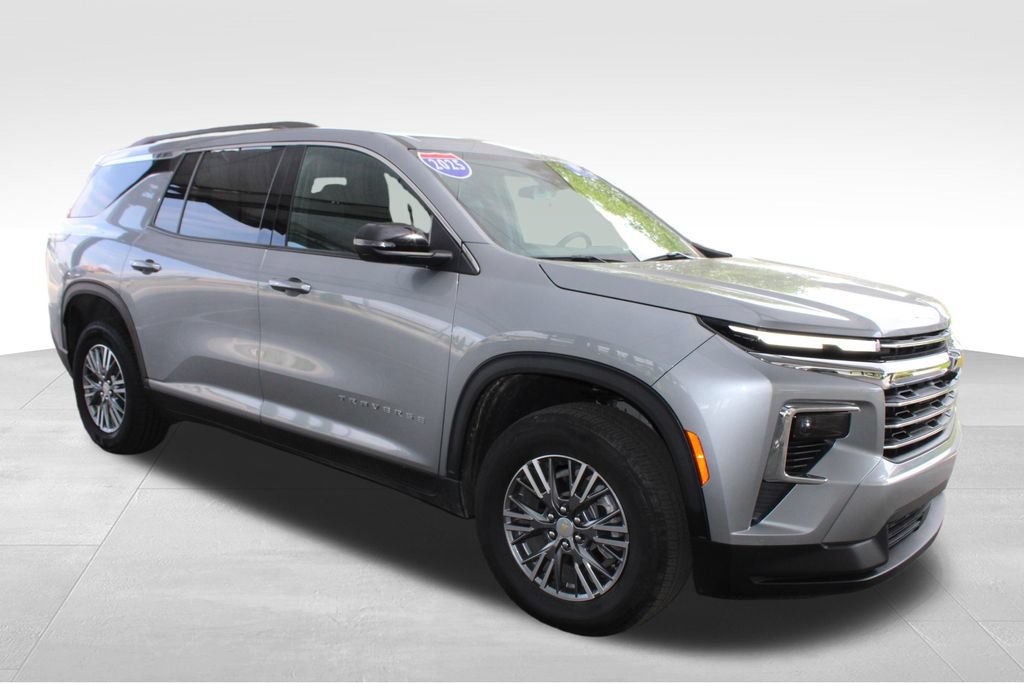 Used 2025 Chevrolet Traverse LT AWD/4WD image 68