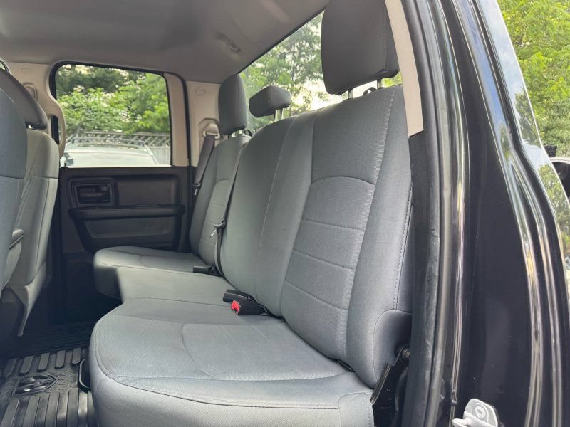 Used 2017 RAM 1500 Express AWD/4WD image 16