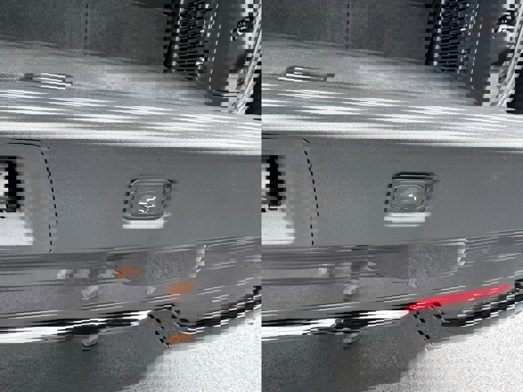 New 2025 Ford Expedition Platinum w/ Stealth Performance Package image 48