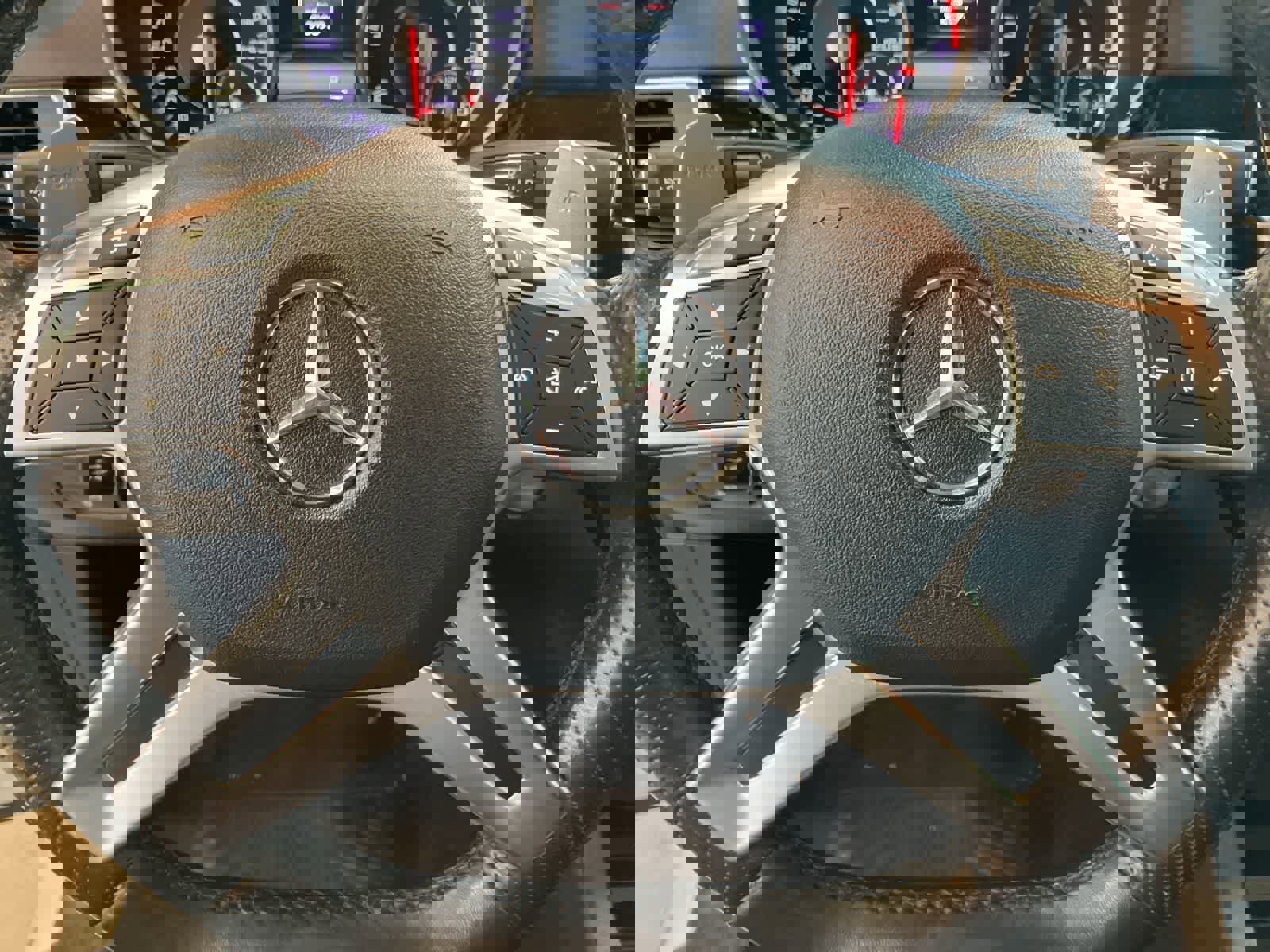 Used 2015 Mercedes-Benz GL 63 AMG 4MATIC image 18