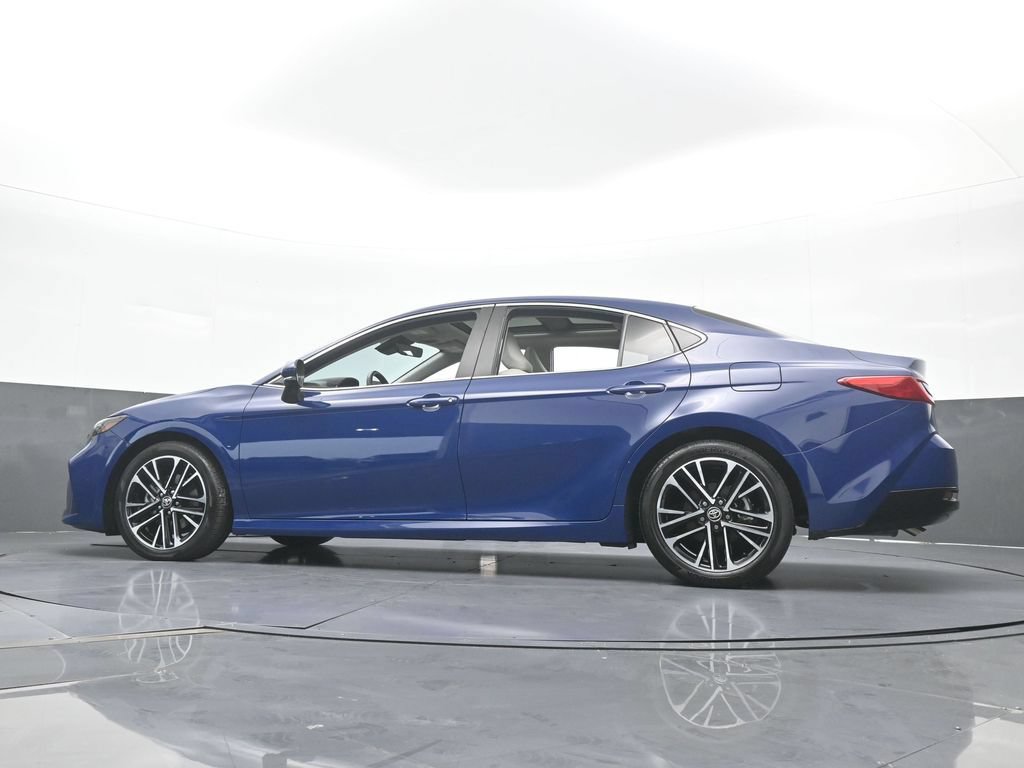 Used 2025 Toyota Camry XLE FWD image 56
