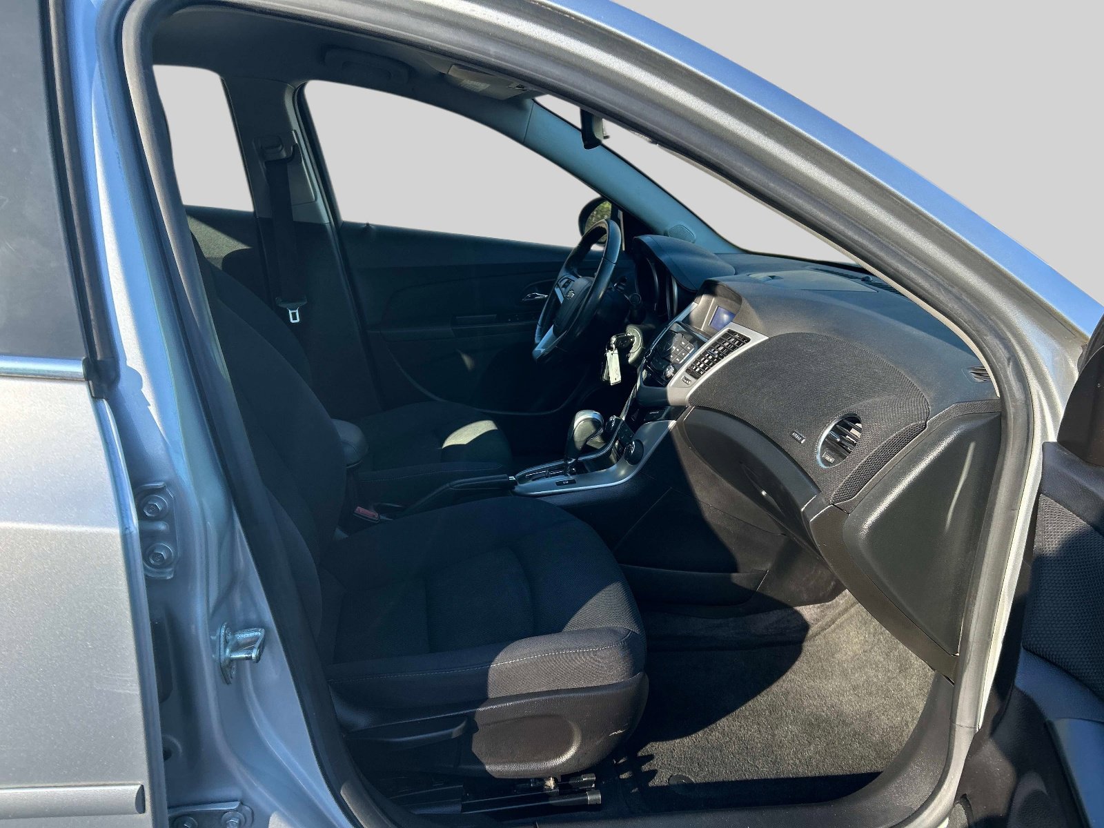Used 2013 Chevrolet Cruze LT image 16