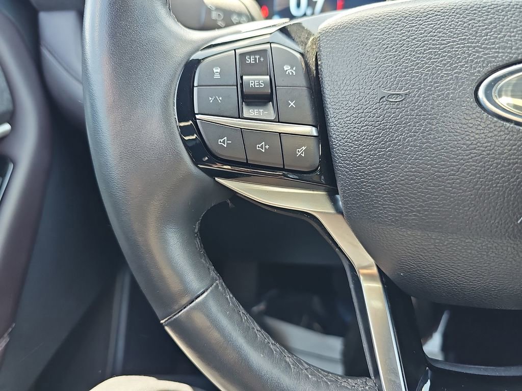 Used 2025 Ford Explorer Platinum w/ LUX Leather Package image 22