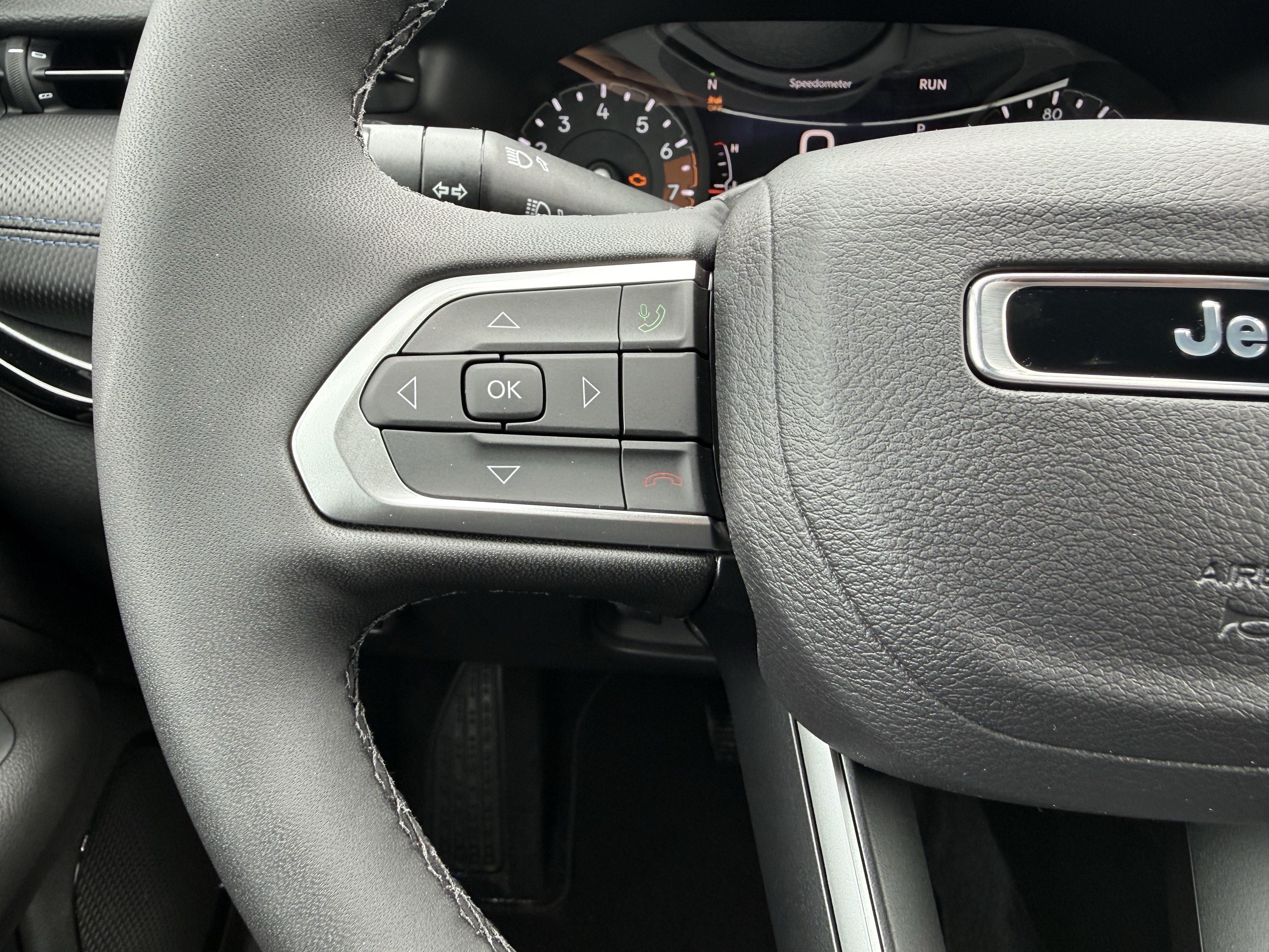 New 2026 Jeep Compass Latitude AWD/4WD image 18