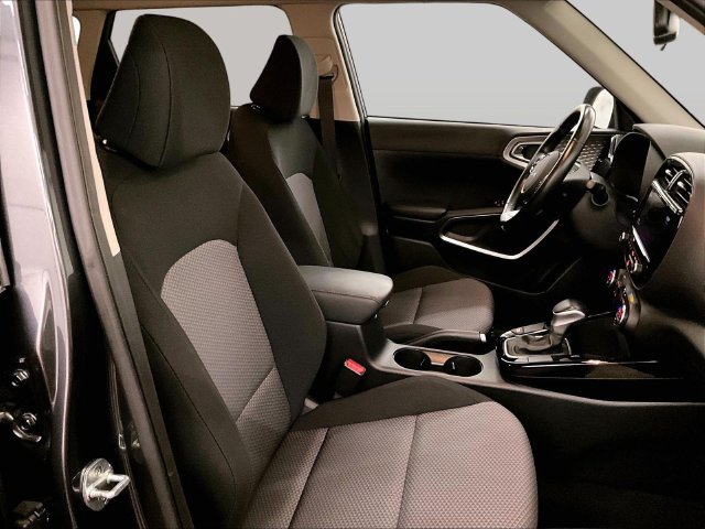 Used 2022 Kia Soul X-Line FWD image 7