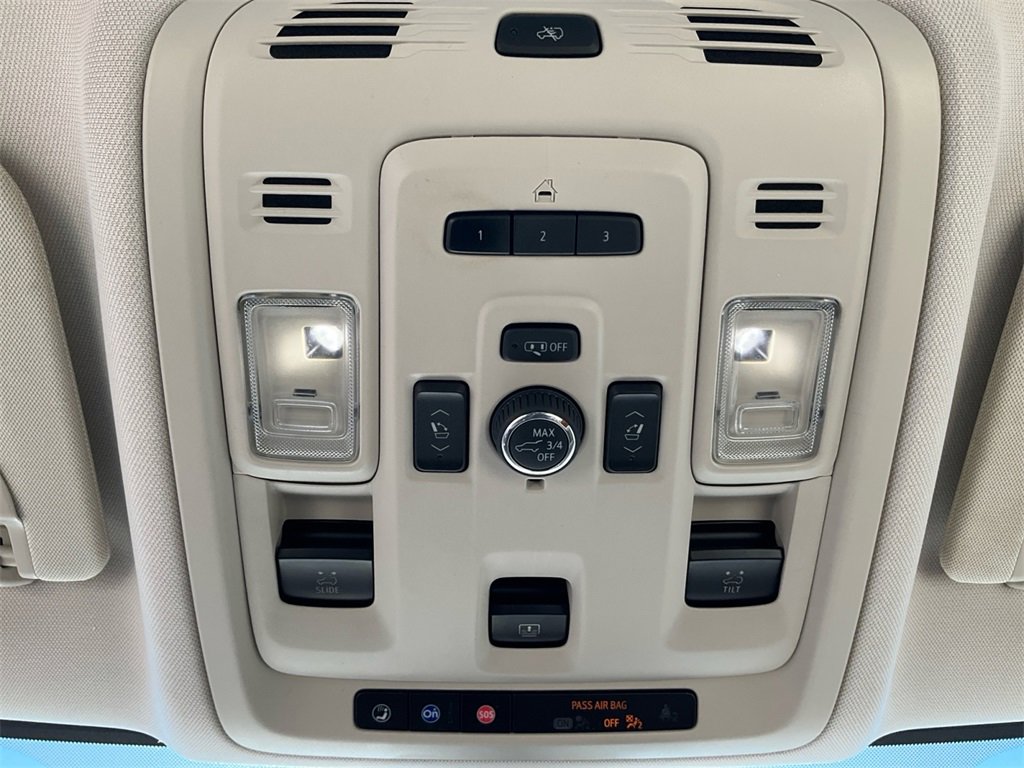 Used 2021 GMC Yukon XL Denali w/ Advanced Technology Package image 33