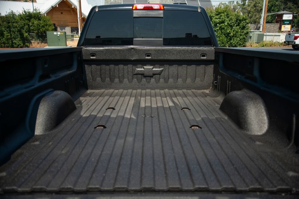 Used 2017 Chevrolet Silverado 3500 LTZ AWD/4WD image 10