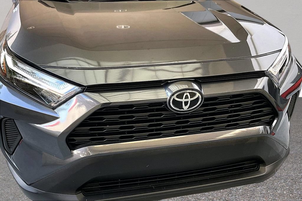 Used 2025 Toyota RAV4 XLE w/ Convenience Package FWD image 35