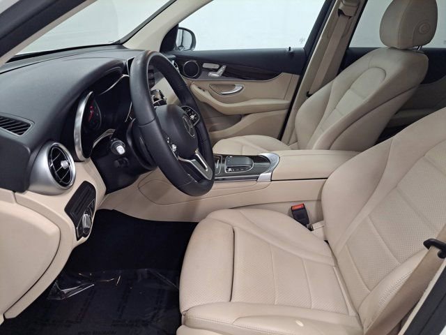 Used 2022 Mercedes-Benz GLC 300 image 21