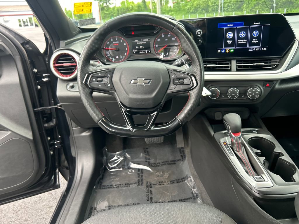 Used 2024 Chevrolet Trax RS FWD image 22