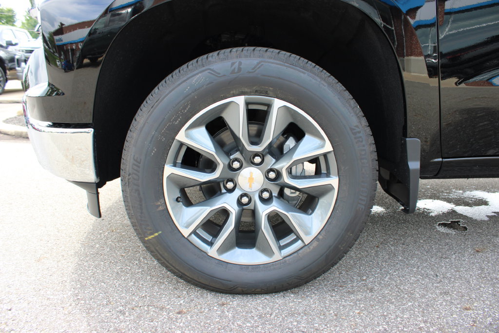 New 2026 Chevrolet Silverado 1500 LT w/ Safety Package AWD/4WD image 28