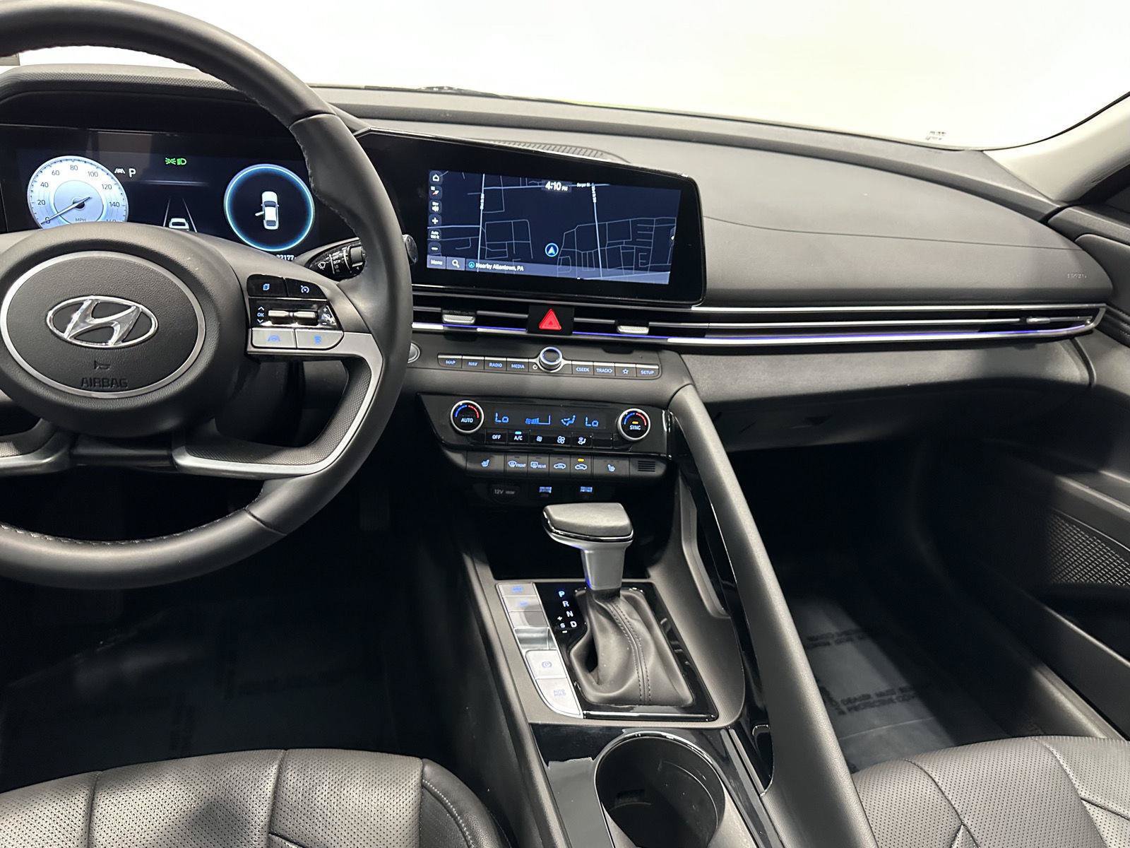 Certified 2023 Hyundai Elantra Limited FWD image 23