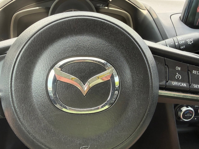 Used 2018 MAZDA MAZDA3 Touring FWD image 11