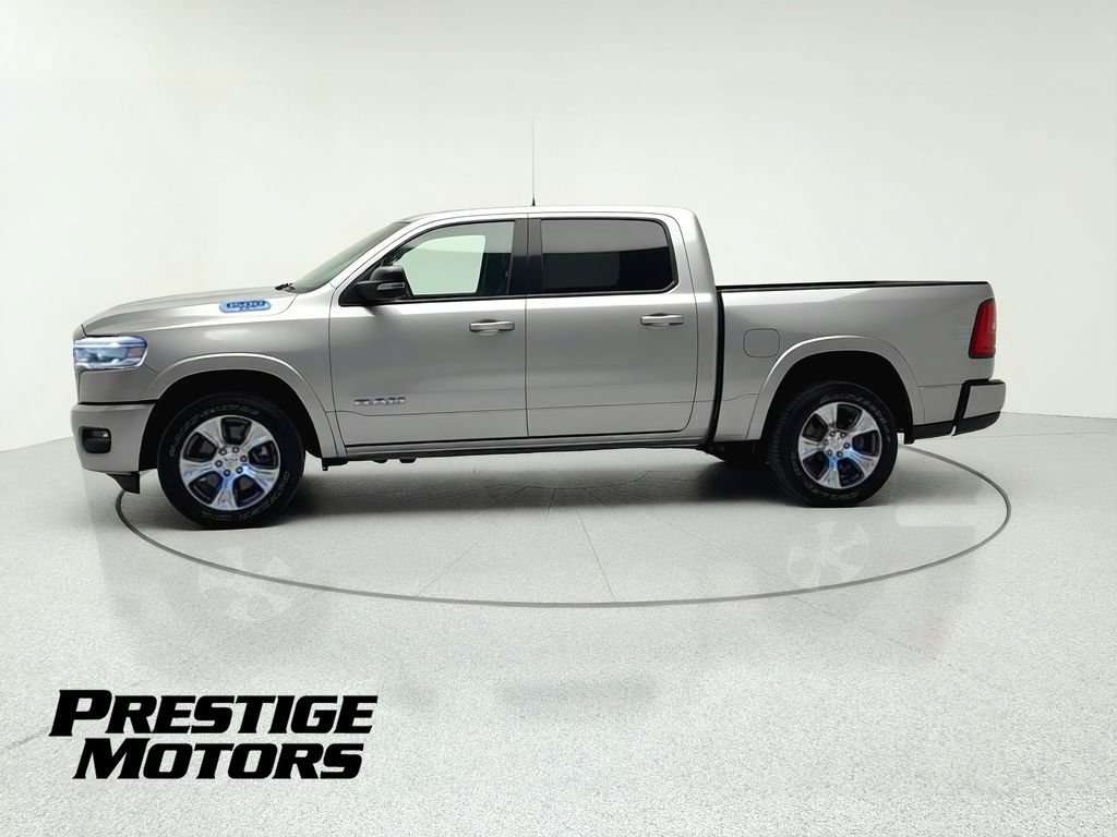 Used 2025 RAM 1500 Big Horn AWD/4WD image 4