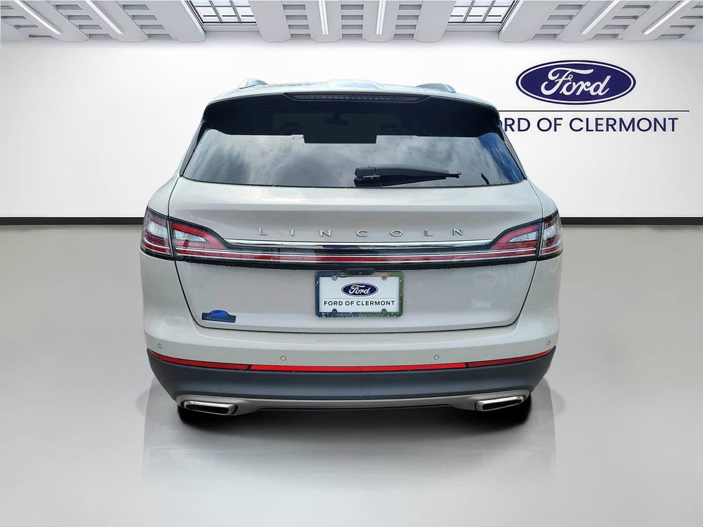 Used 2023 Lincoln Nautilus Reserve AWD/4WD image 4