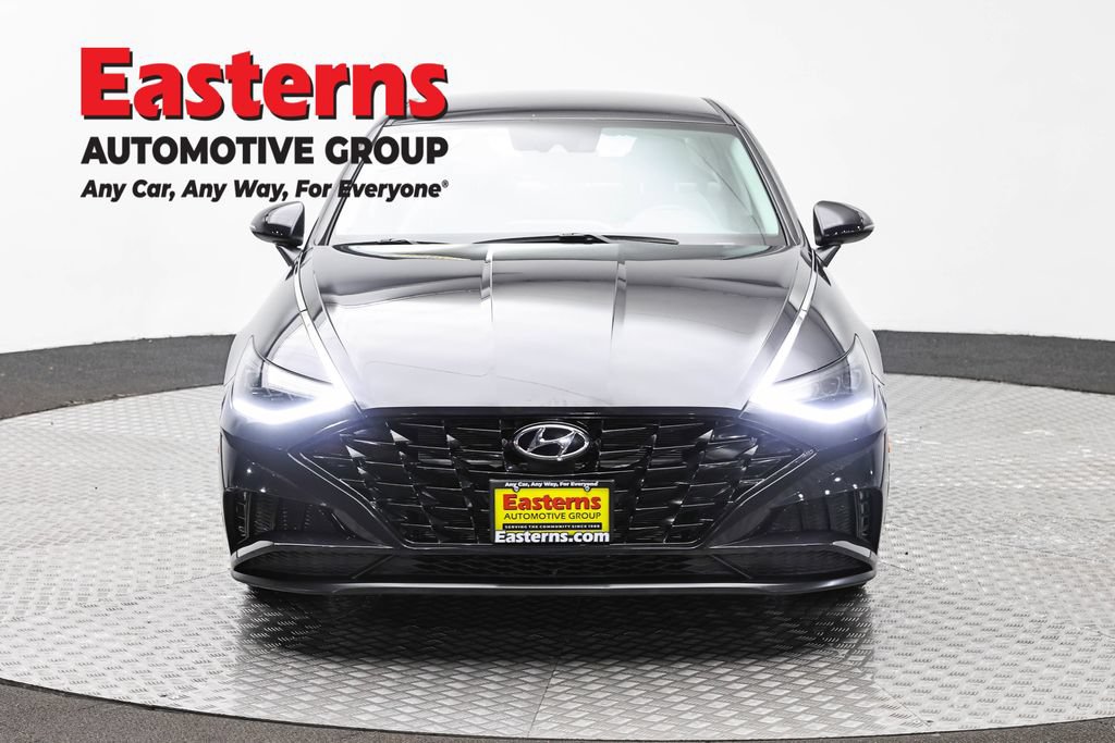 Used 2023 Hyundai Sonata SEL FWD image 2