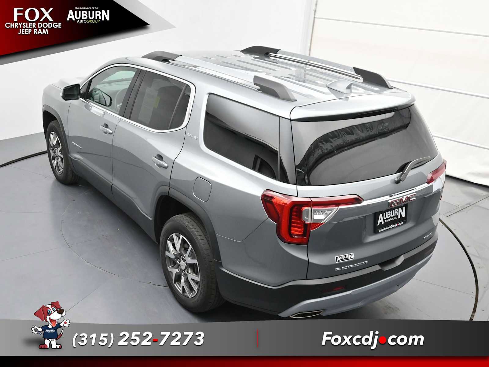Used 2023 GMC Acadia SLE w/ Driver Convenience Package image 25
