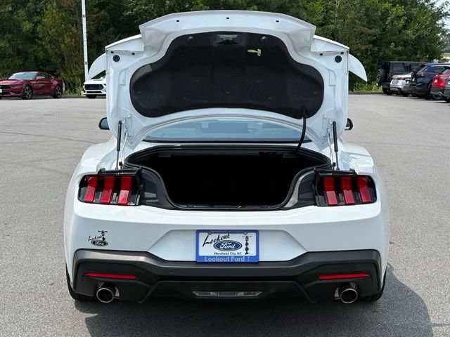 Used 2025 Ford Mustang GT RWD image 21