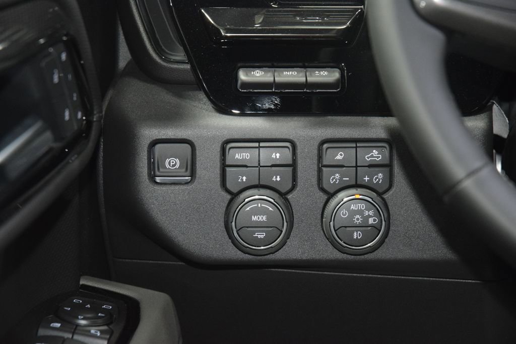 New 2026 Chevrolet Silverado 1500 ZR2 AWD/4WD image 39
