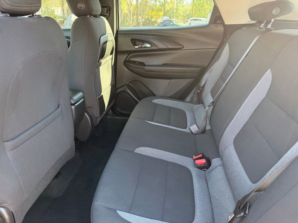 Used 2024 Chevrolet TrailBlazer LS image 11