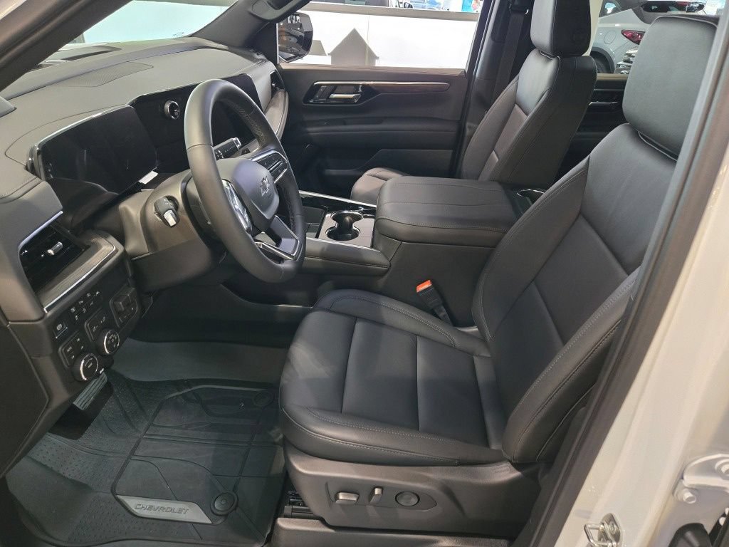 New 2026 Chevrolet Suburban Z71 w/ Comfort Package AWD/4WD image 22