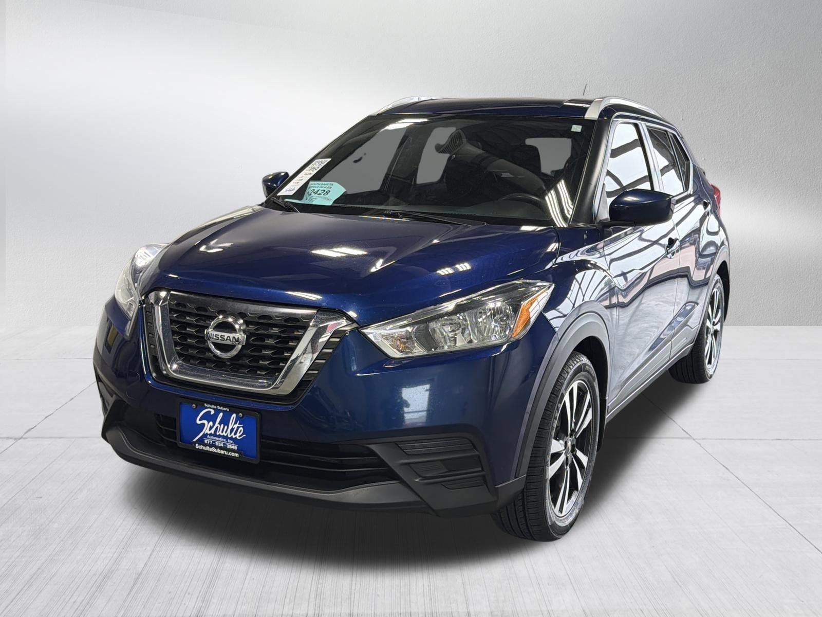Used 2019 Nissan Kicks SV FWD image 3