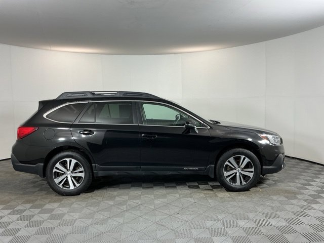 Used 2019 Subaru Outback 2.5i Limited w/ Popular Package #2 AWD/4WD image 4