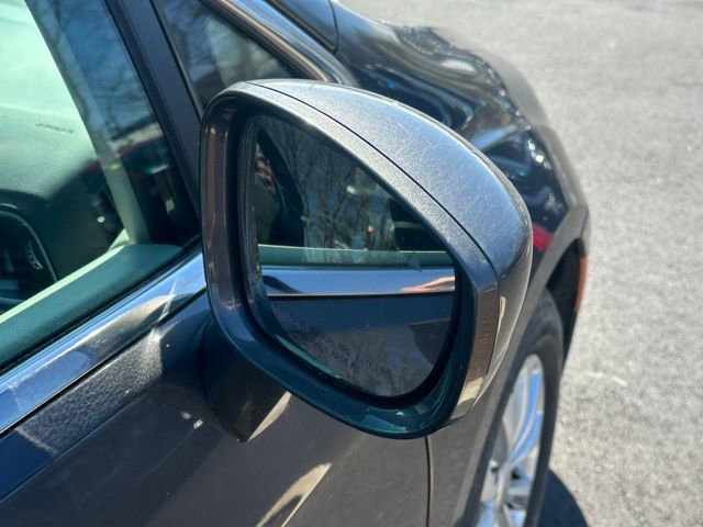 Used 2019 Chrysler Pacifica Touring-L image 12