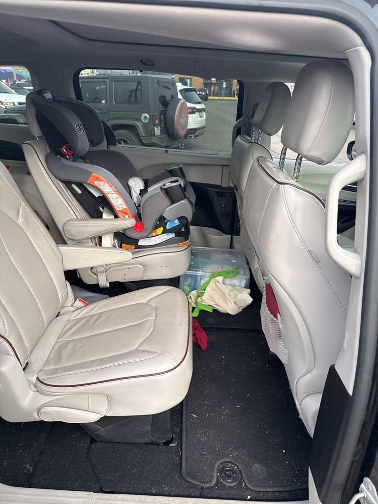 Used 2020 Chrysler Pacifica Limited image 15