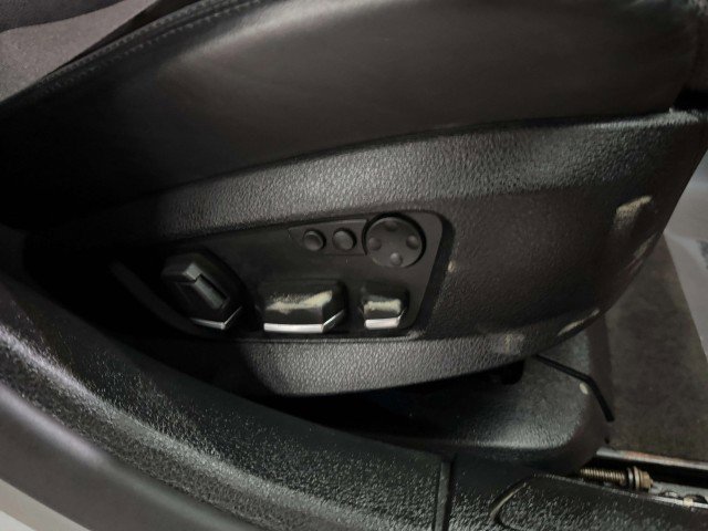 Used 2012 BMW 740Li image 52