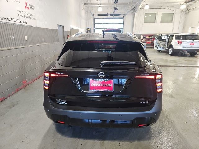 New 2026 Nissan Kicks SV w/ SV Premium Package AWD/4WD image 4
