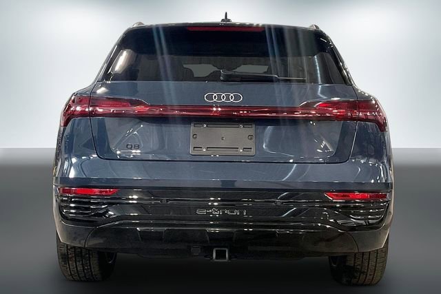 Certified 2024 Audi Q8 e-tron Premium Plus w/ Premium Plus Package image 4