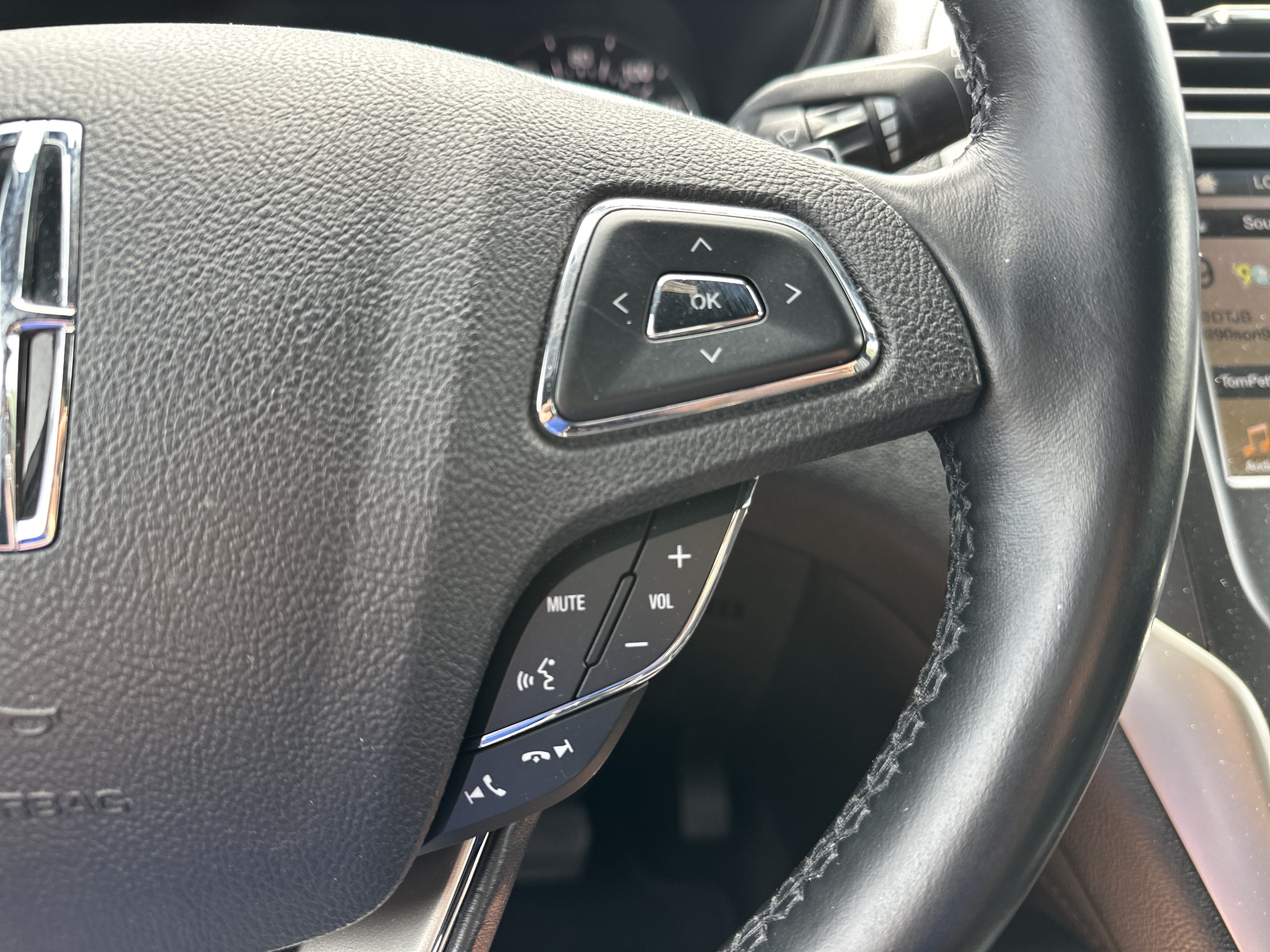 Used 2018 Lincoln MKC Reserve w/ Lincoln MKC Climate Package AWD/4WD image 20