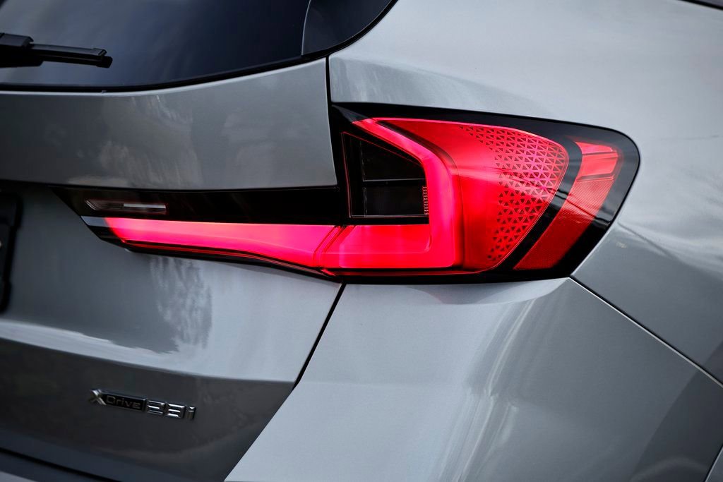 New 2026 BMW X1 xDrive28i w/ Technology Package image 9