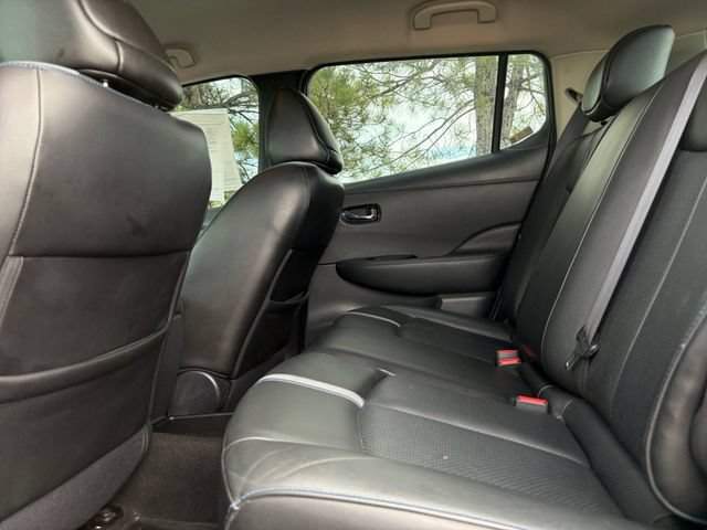 Used 2018 Nissan Leaf SL w/ SL Technology Package FWD image 16