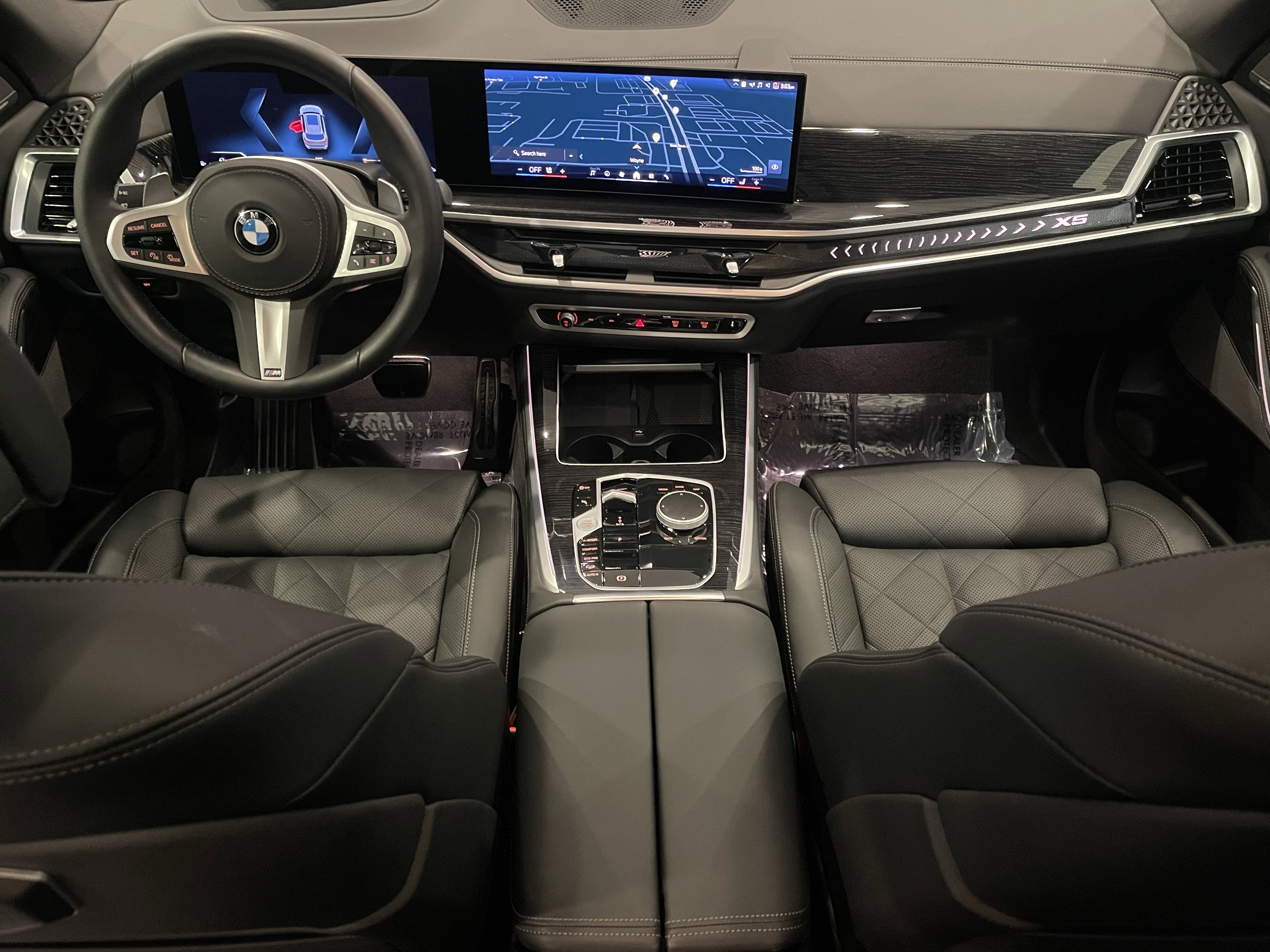 Used 2025 BMW X5 xDrive40i w/ M Sport Package AWD/4WD image 16