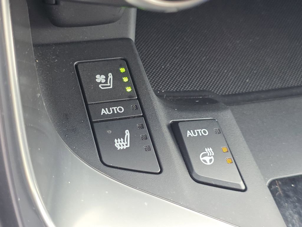 Certified 2022 Lexus LX 600 F Sport image 13