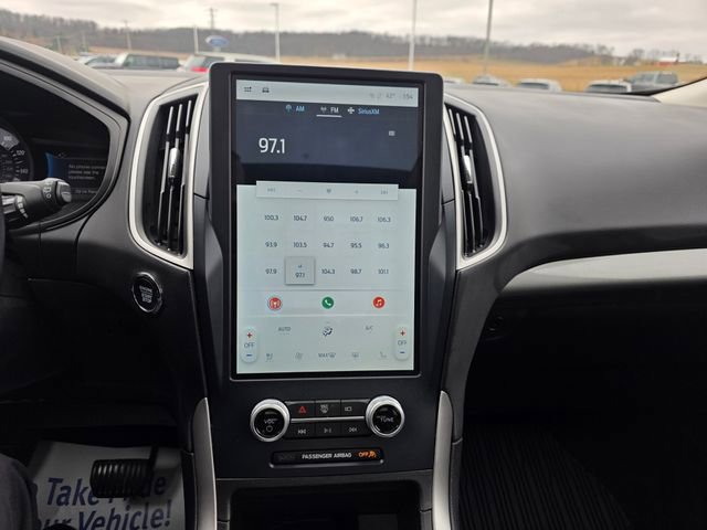 Used 2023 Ford Edge SEL w/ Convenience Package image 17