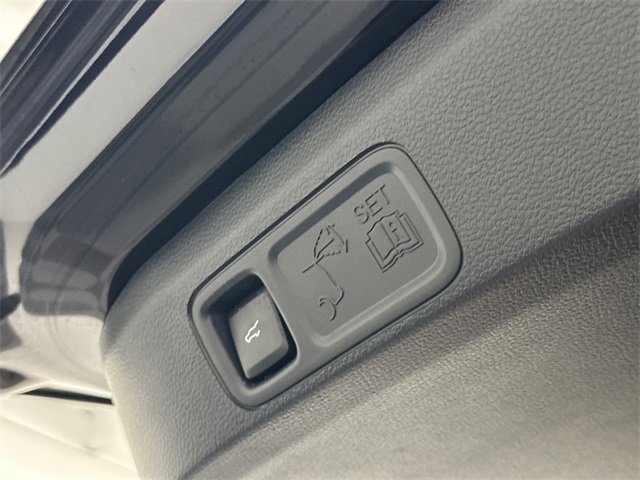 Used 2024 Lincoln Navigator Reserve image 10